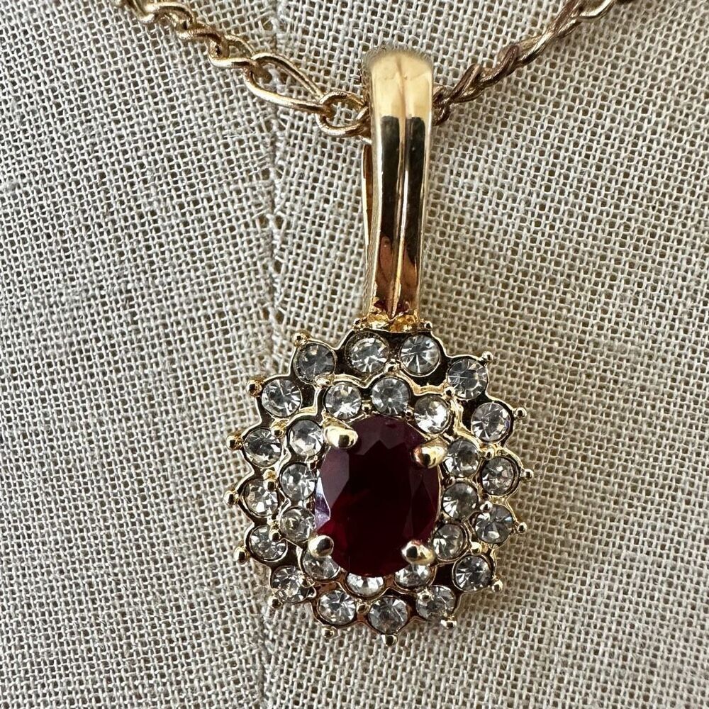 Gold Toneā Red and Clear Rhinestones choker Pendant Necklace